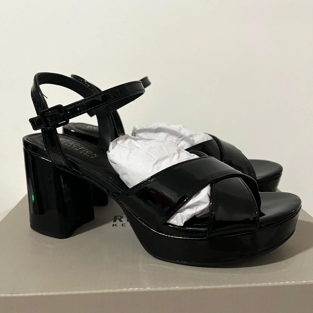 Kenneth Cole Reaction Reeva Platform Sandals Black Patent Block Heel Size 8
